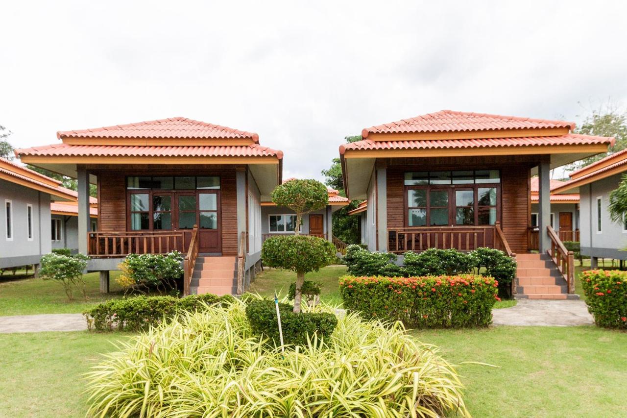 Lanta Lapaya Resort Koh Lanta Exterior photo