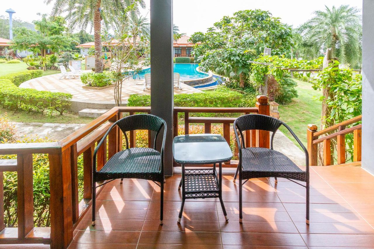 Lanta Lapaya Resort Koh Lanta Exterior photo