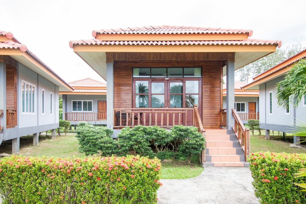Lanta Lapaya Resort Koh Lanta Exterior photo