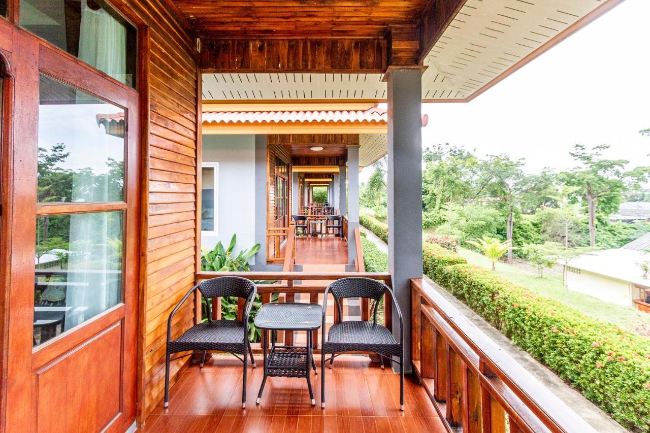 Lanta Lapaya Resort Koh Lanta Exterior photo
