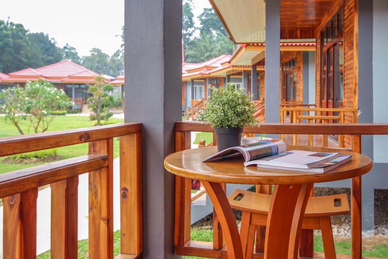 Lanta Lapaya Resort Koh Lanta Exterior photo